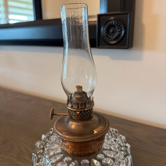 Brass Mini Hurricane Oil Lamp – Vintage - So Cute & Collectible! - Picture 1 of 6
